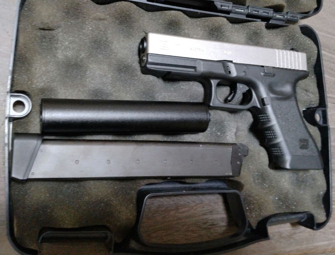 東京マルイ グロック ダークナイト ジョーカー 風 カスタム