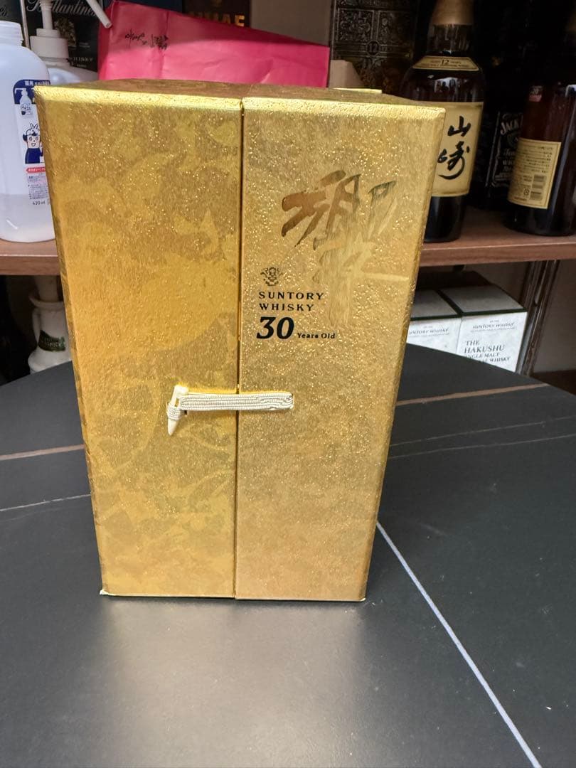 SUNTORY 30年ウイスキー ゴールドボックス　空き瓶