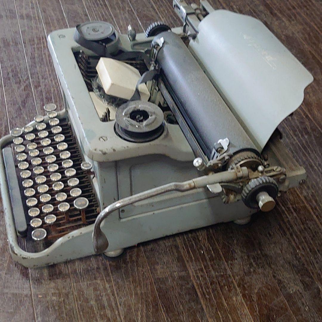 アンティーク タイプライター
