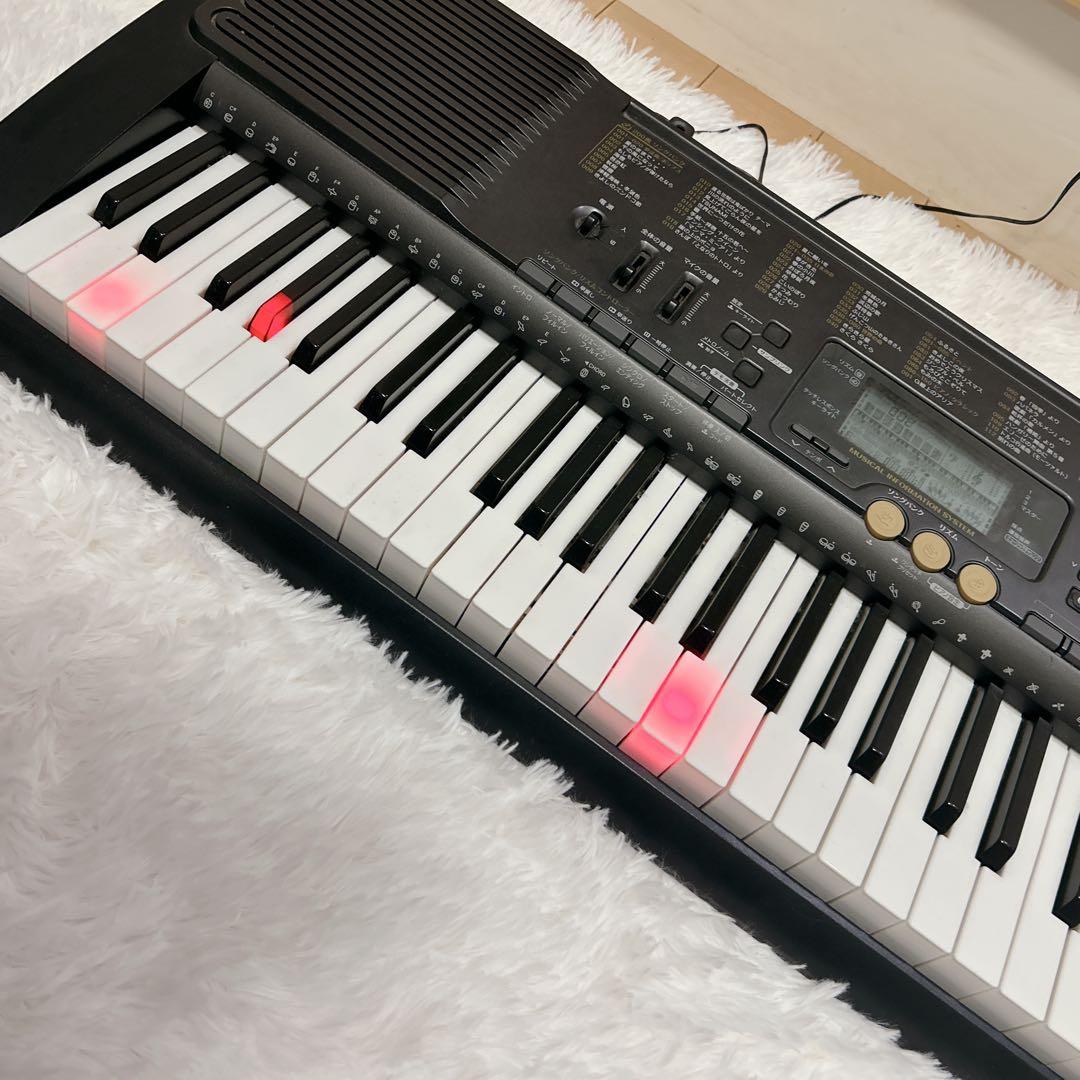 CASIO 61鍵盤 光ナビゲーションキーボード LK-113 電子ピアノ