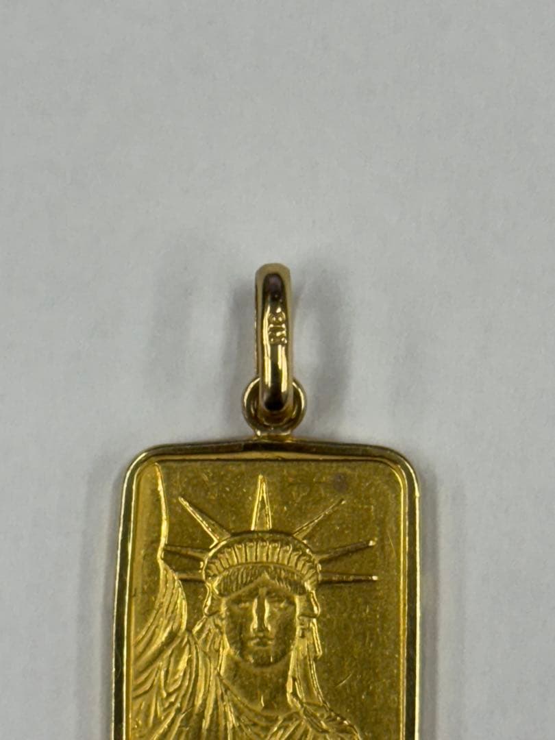 純金　K24ゴールド　インゴット　5ｇペンダントトップ総重量5.6ｇ　自由の女神