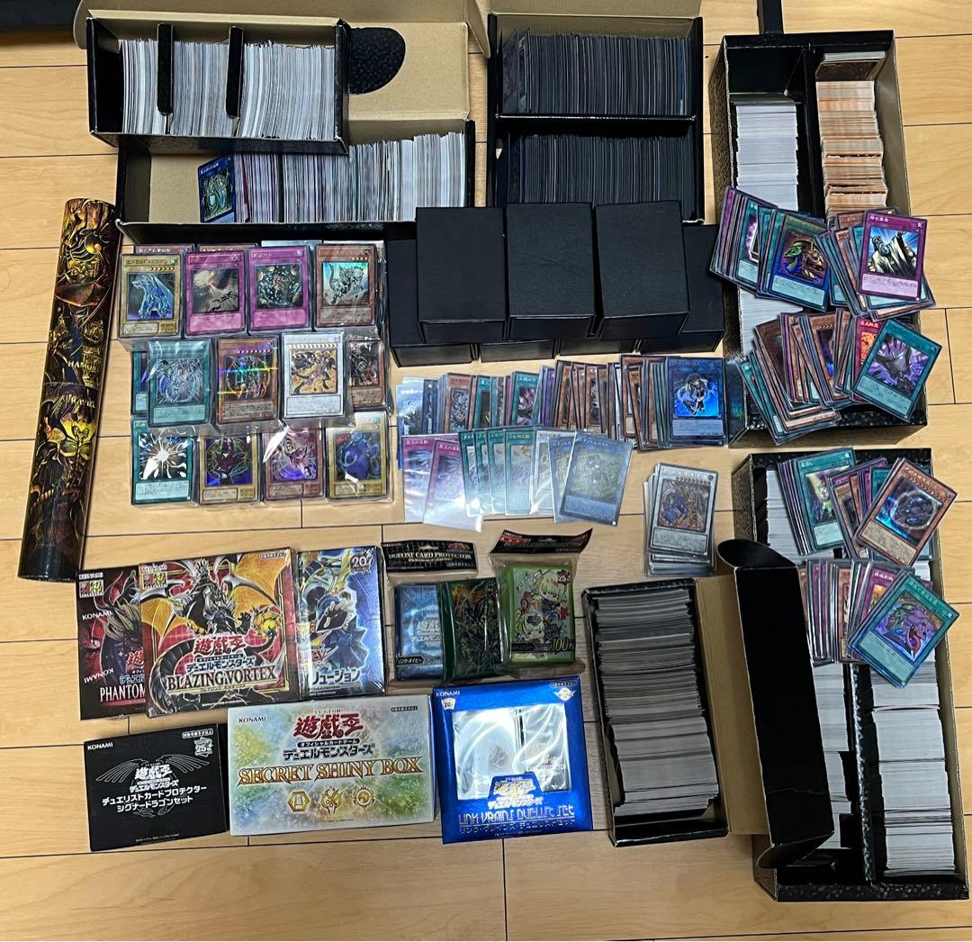 遊戯王　引退品まとめ売り　デッキ/未開封ボックス/スーレア2000枚以上