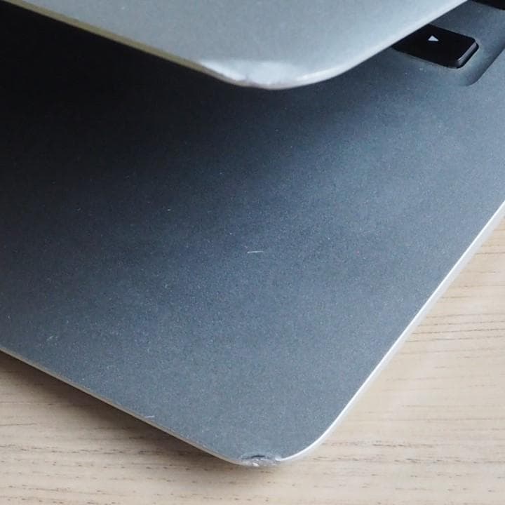 MacBook Air 13インチ Early2015　i7／256GB　難あり