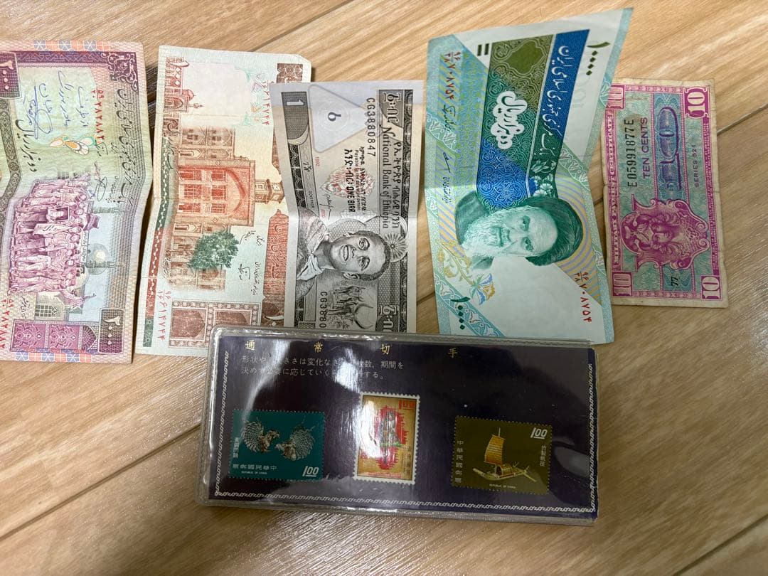 1-42 外貨まとめ　古銭　雑銭　香港ドル　中国　ペンス　ユーロ総重量2.5キロ