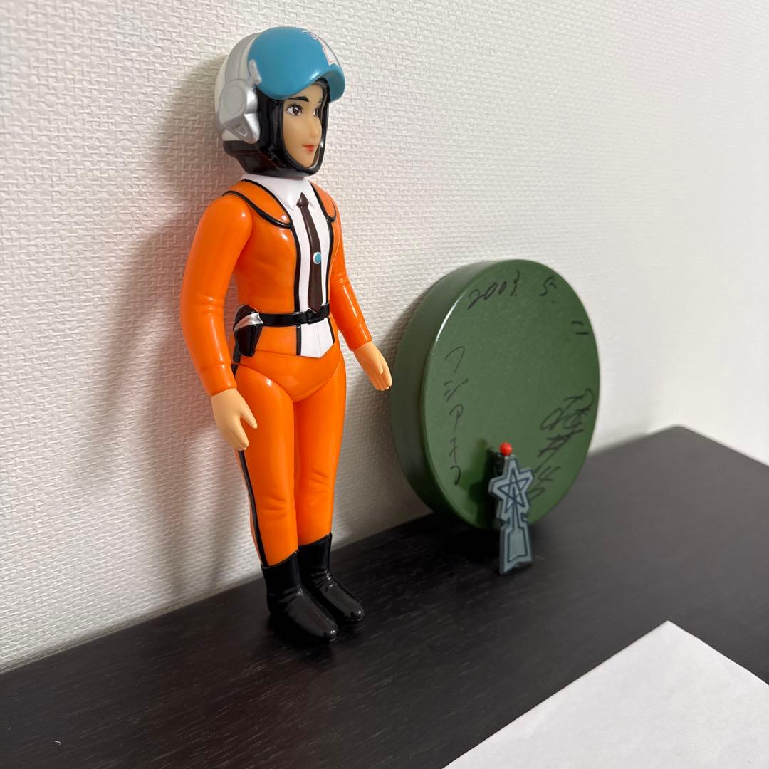 t*e様 m1号　フジアキコ隊員　桜井浩子サイン入り