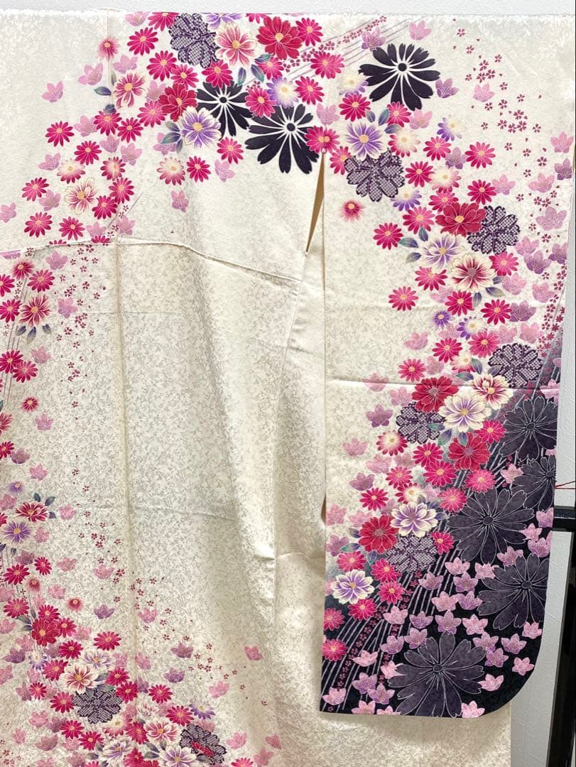 振袖 豪華 銀通し 刺繍 金彩 紋意匠 身丈162cm 撥水加工済