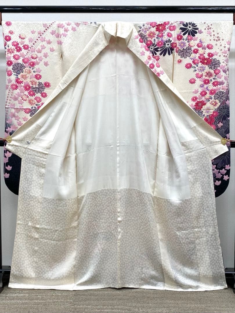 振袖 豪華 銀通し 刺繍 金彩 紋意匠 身丈162cm 撥水加工済