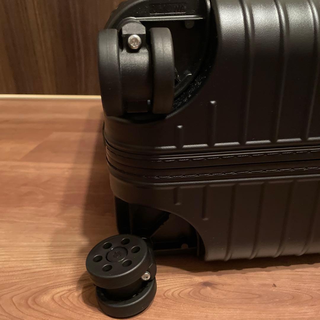 【新品】RIMOWAリモワEssential CABIN 36L