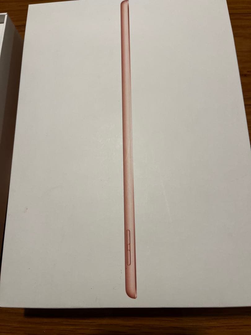 【ジャンク】iPad 第7世代　本体 ゴールド　A2198