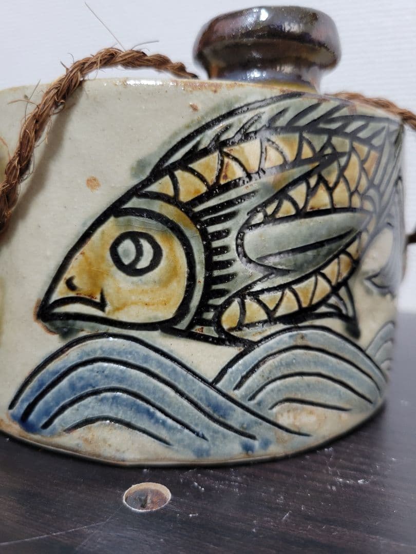 宮城智　壺屋焼魚図宝瓶　最大横幅約15cm