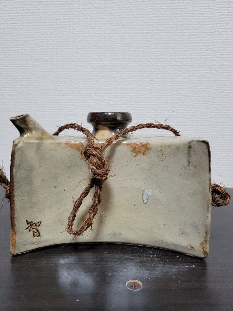 宮城智　壺屋焼魚図宝瓶　最大横幅約15cm