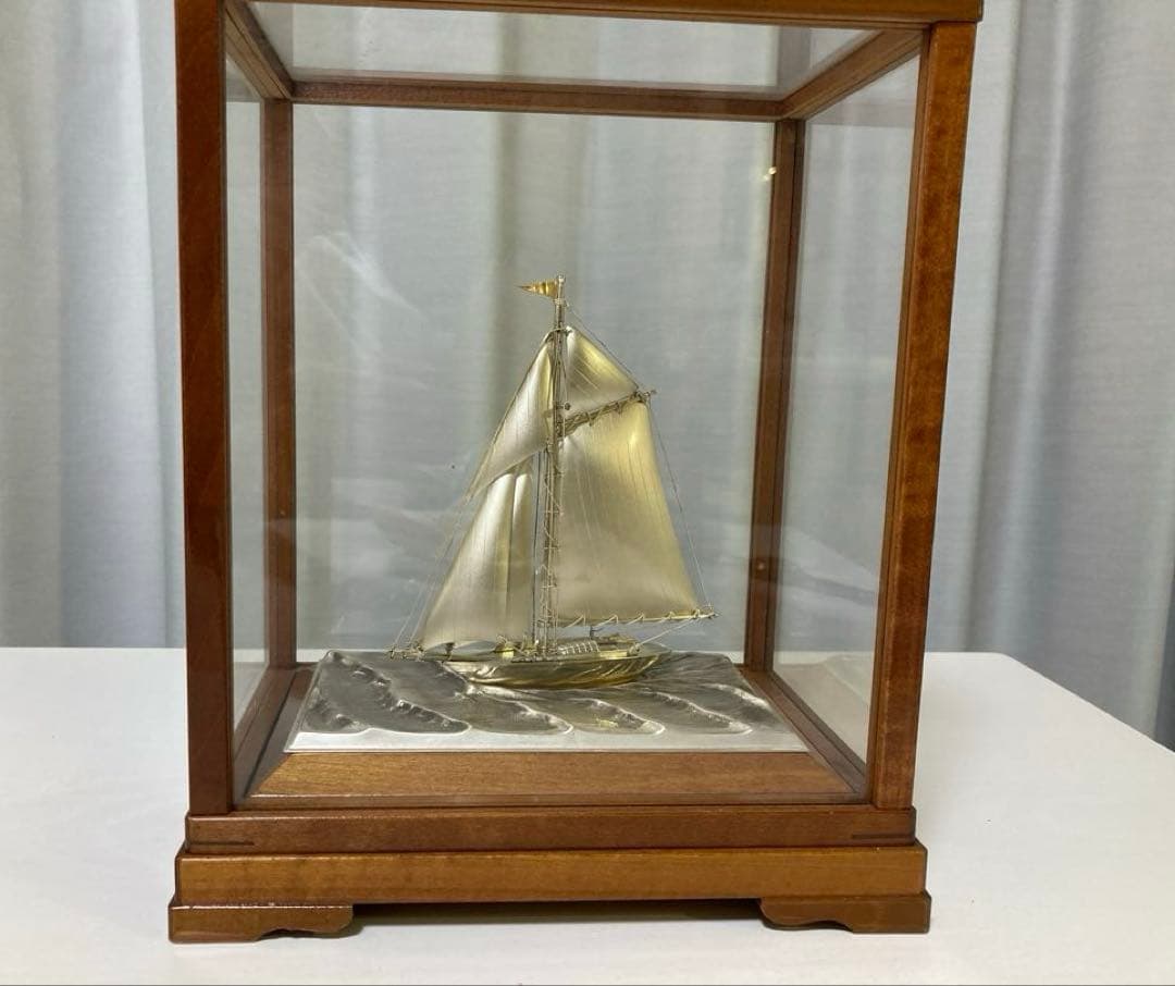 銀製帆船模型 ガラスケース付き