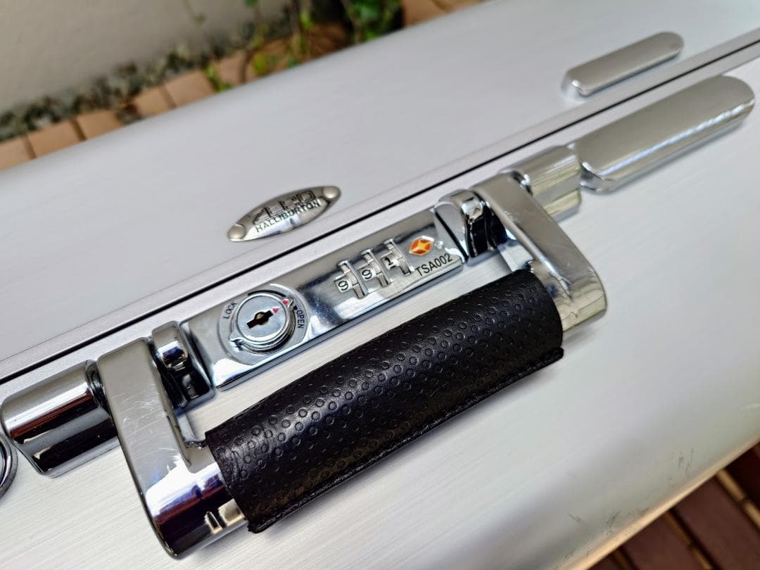 ゼロハリバートン 68ℓ 4輪 ZRP-F 限定ver TSAロック