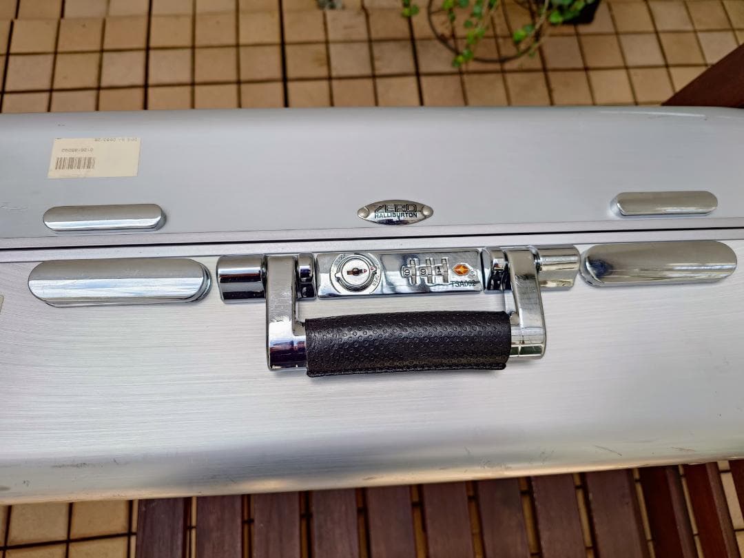 ゼロハリバートン 68ℓ 4輪 ZRP-F 限定ver TSAロック