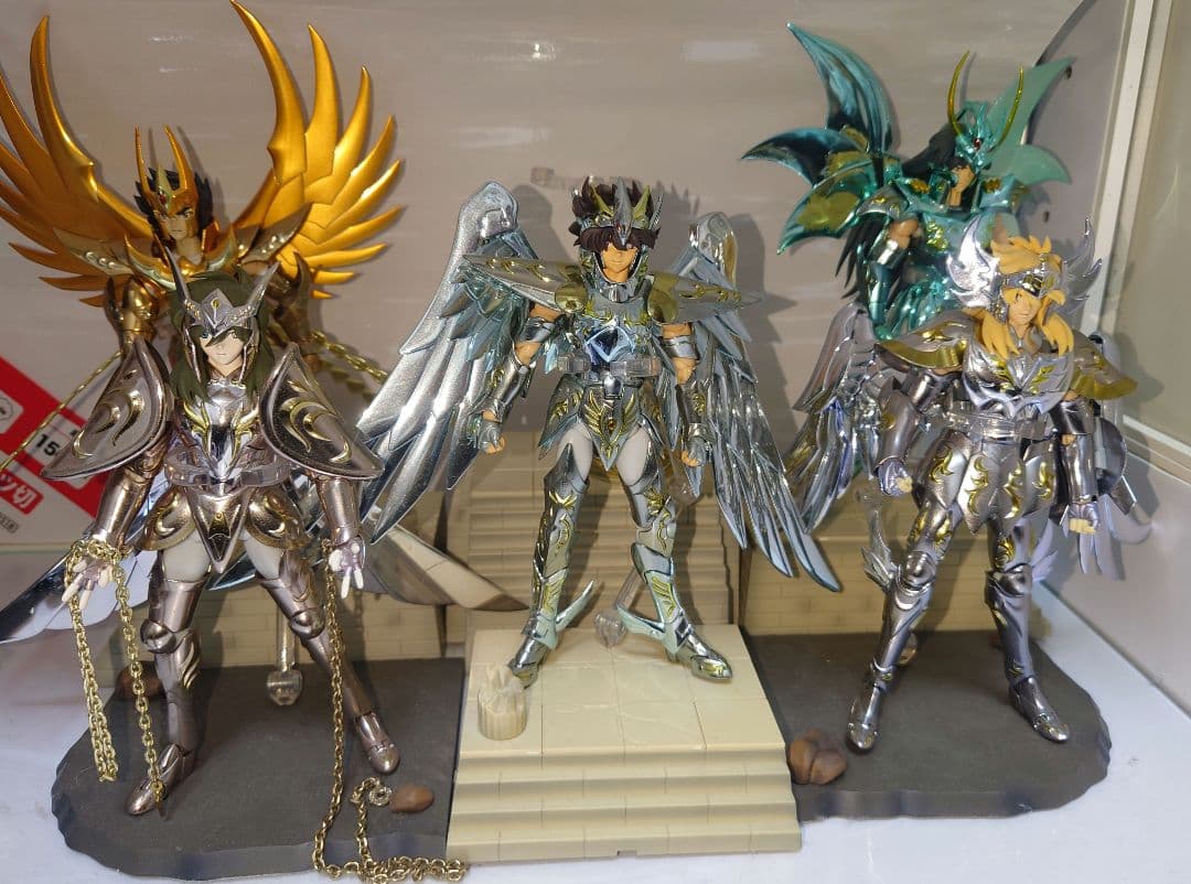 聖闘士聖衣　星矢、瞬、紫龍、一輝、氷河　DXディスプレイステージセット