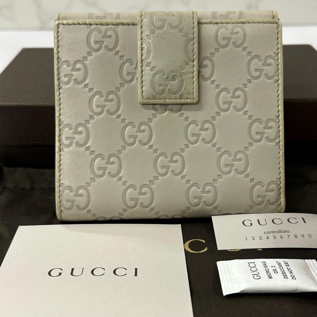 新品同様‼️ グッチ　GUCCI 財布　二つ折り　折り財布　シマレザー