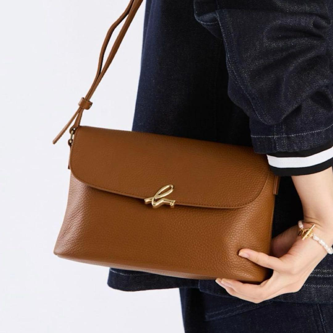 アニエス b. ショルダーバッグ