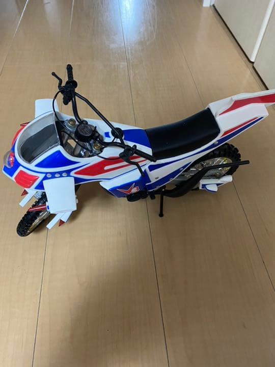 仮面ライダーV3 メディコムトイ&ハリケーン6分の1ダイキャストモデル