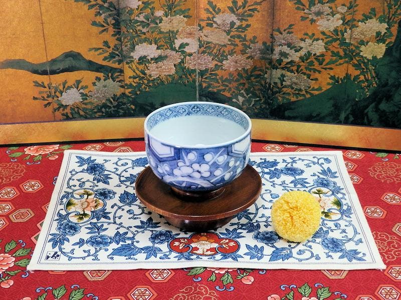 古伊万里　染付 亀甲紋に梅の図　りん茶碗　A598AS-fbvc