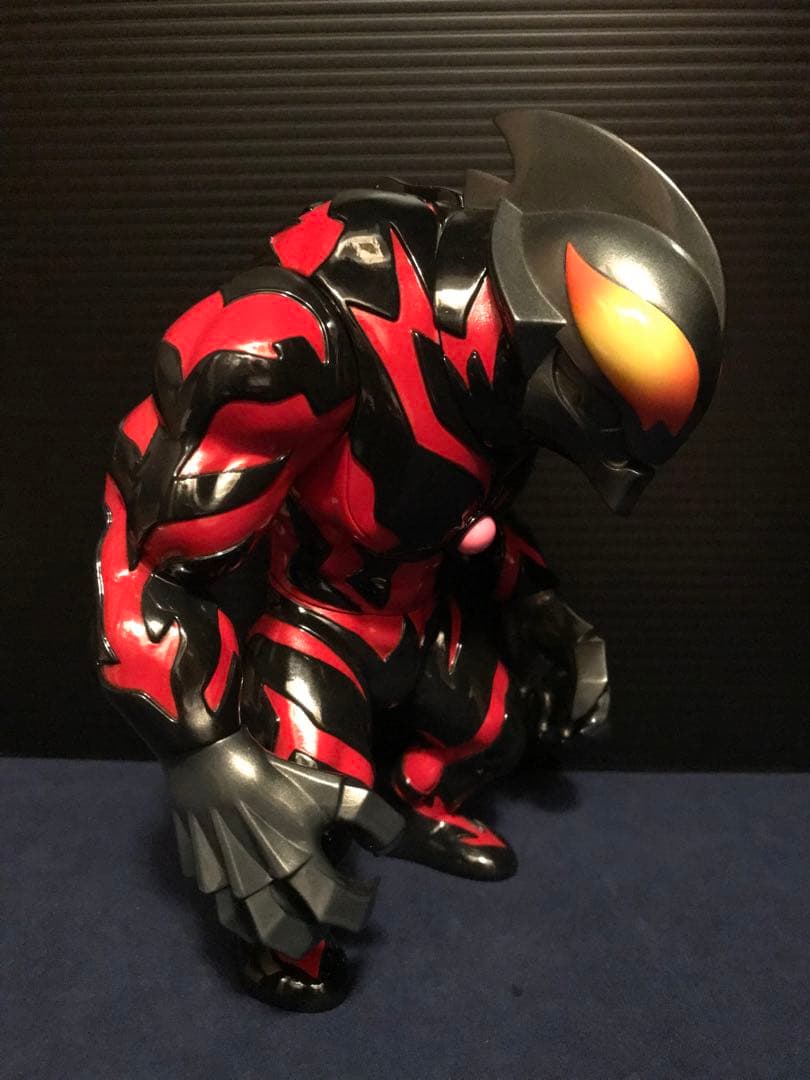 墓場の画廊×ももこ（Momoco Studio）ウルトラマンベリアル　フィギュア