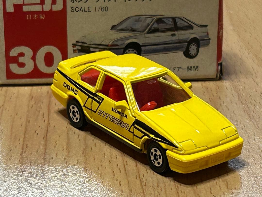 トミカ　インテグラ　日本製
