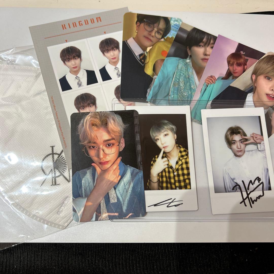 月が注ぐ花ページ