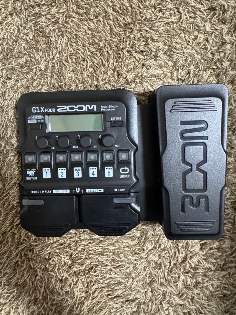 ZOOM G1X Four マルチエフェクター 箱無し 本体のみ