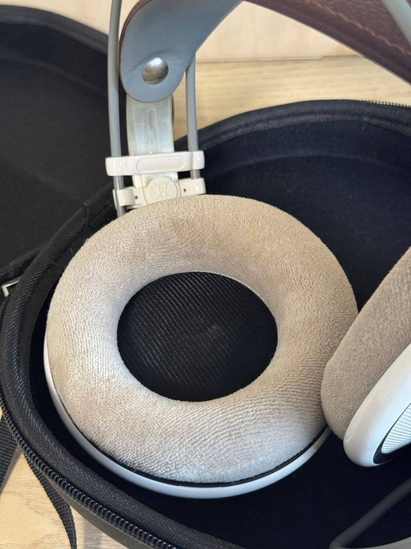 AKG K701 ヘッドホン