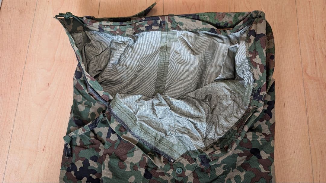 【極美品】【お買得★】ゴアテックス★改良型進化版迷彩雨衣42000円★M