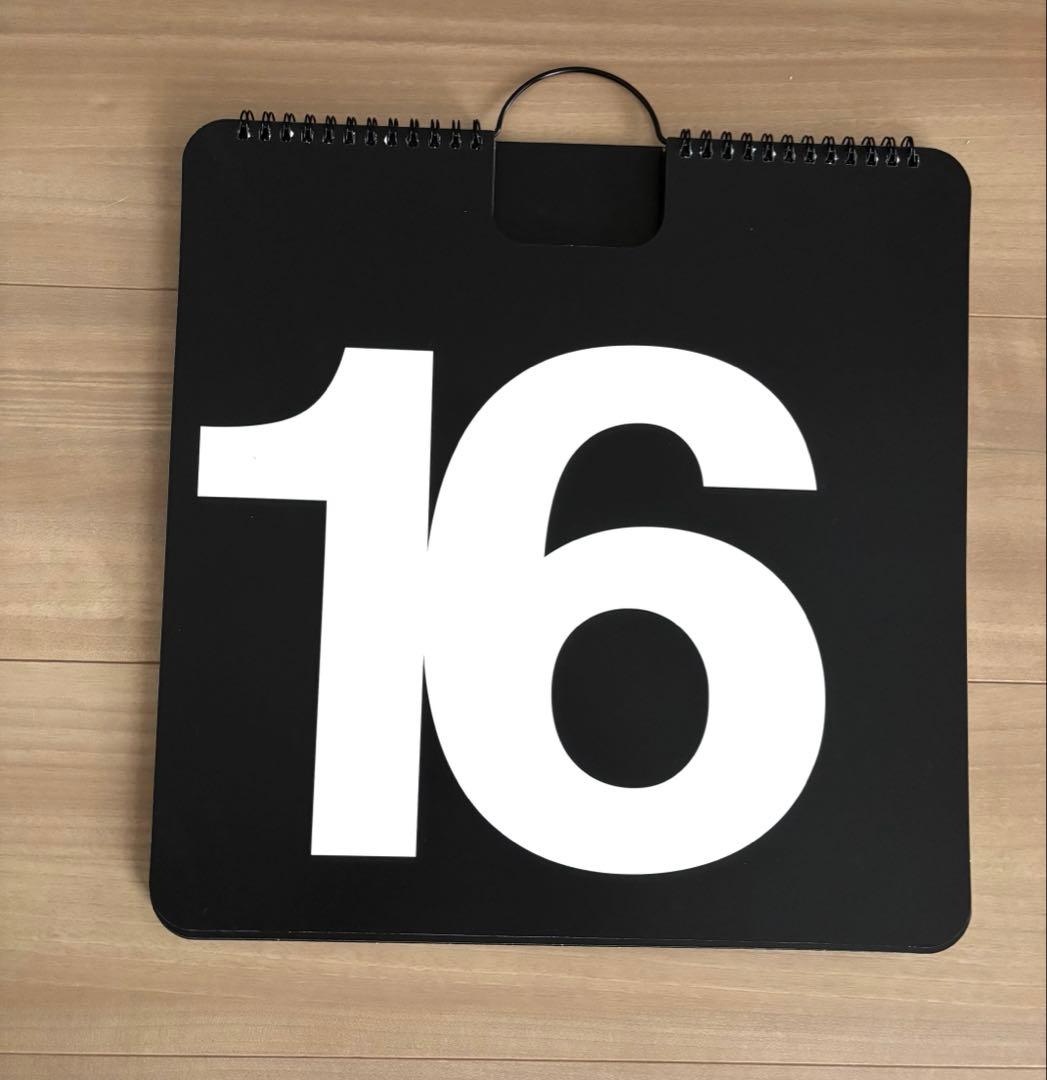 美品 NAVA MAX365 壁掛けカレンダー 海外インテリア モノトーン