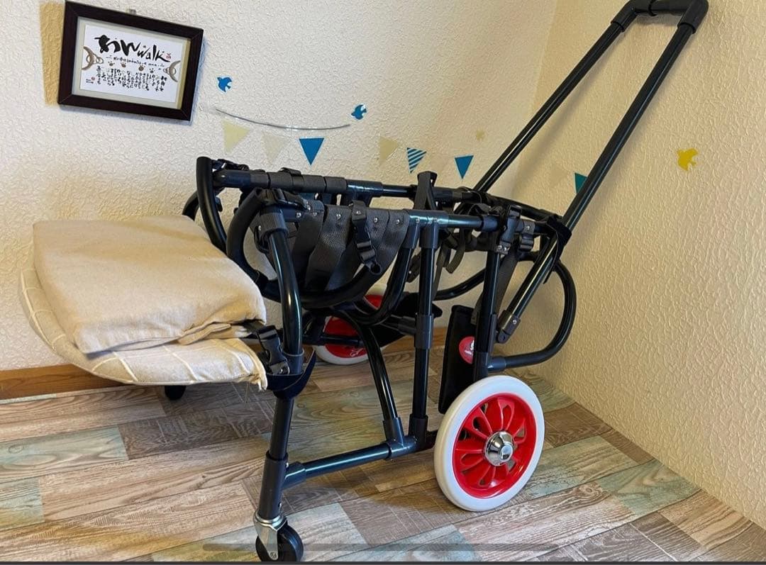 犬　車椅子　　犬の車椅子　歩行器　4輪車