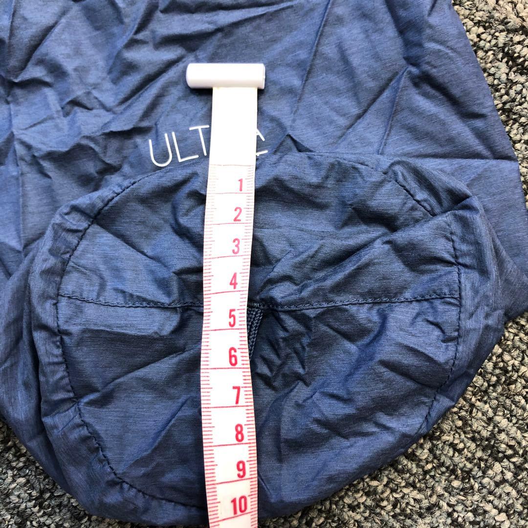 UNIQLOウルトラライトダウン収納袋　ジャケットサイズ