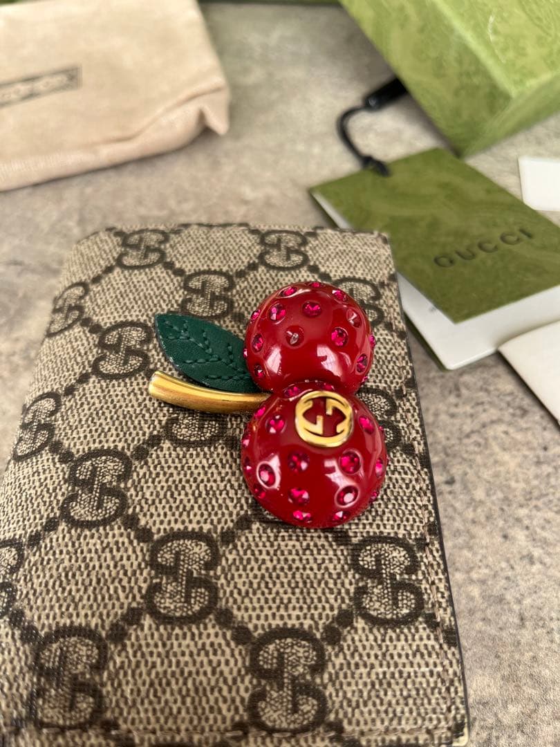 GUCCI チェリー 財布 グッチ