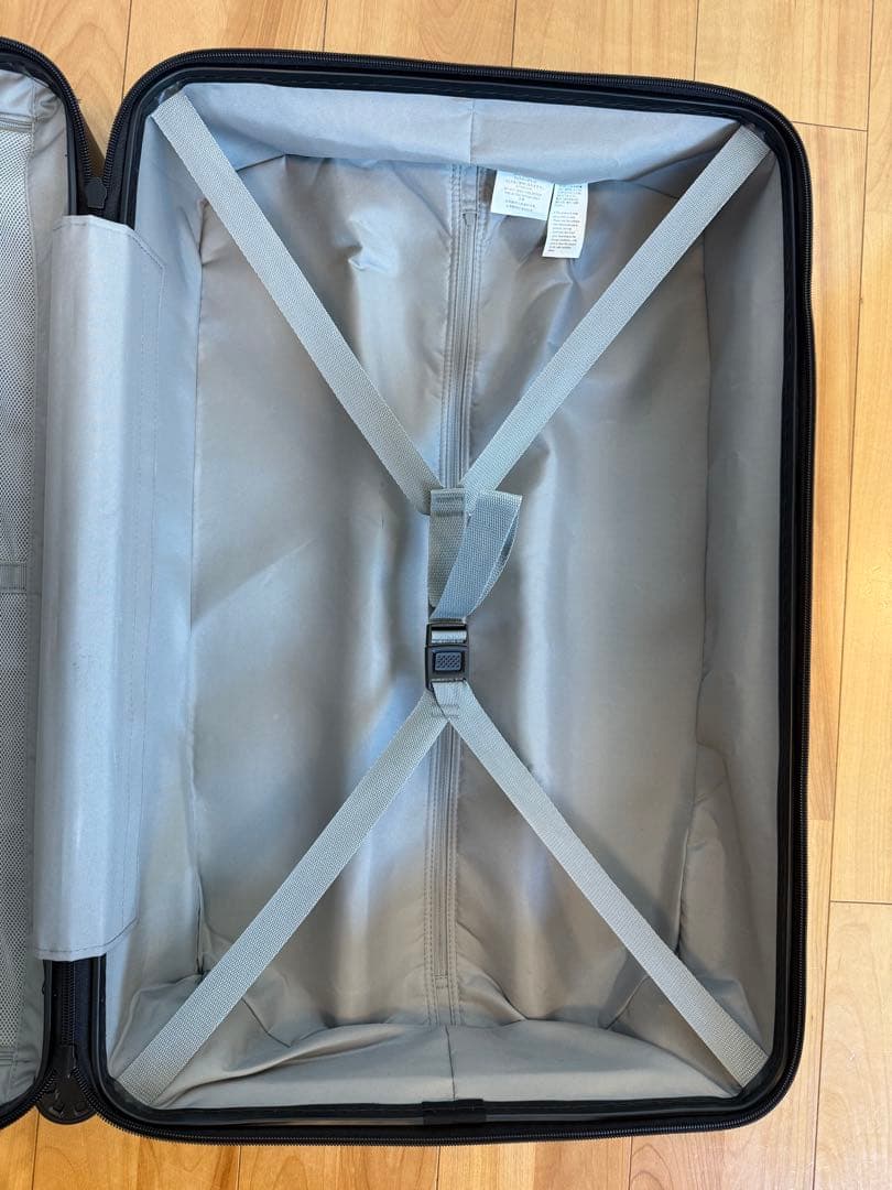 カンフーさま専用　廃盤品★無印良品 キャリーケース 黒　4輪 63L