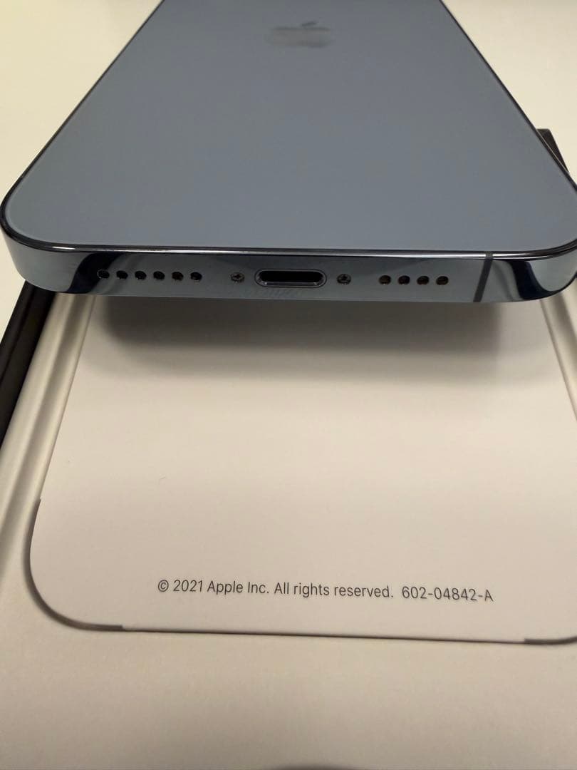 〈美品〉iPhone13ProMax512GB SIMフリー（バッテリー95%）