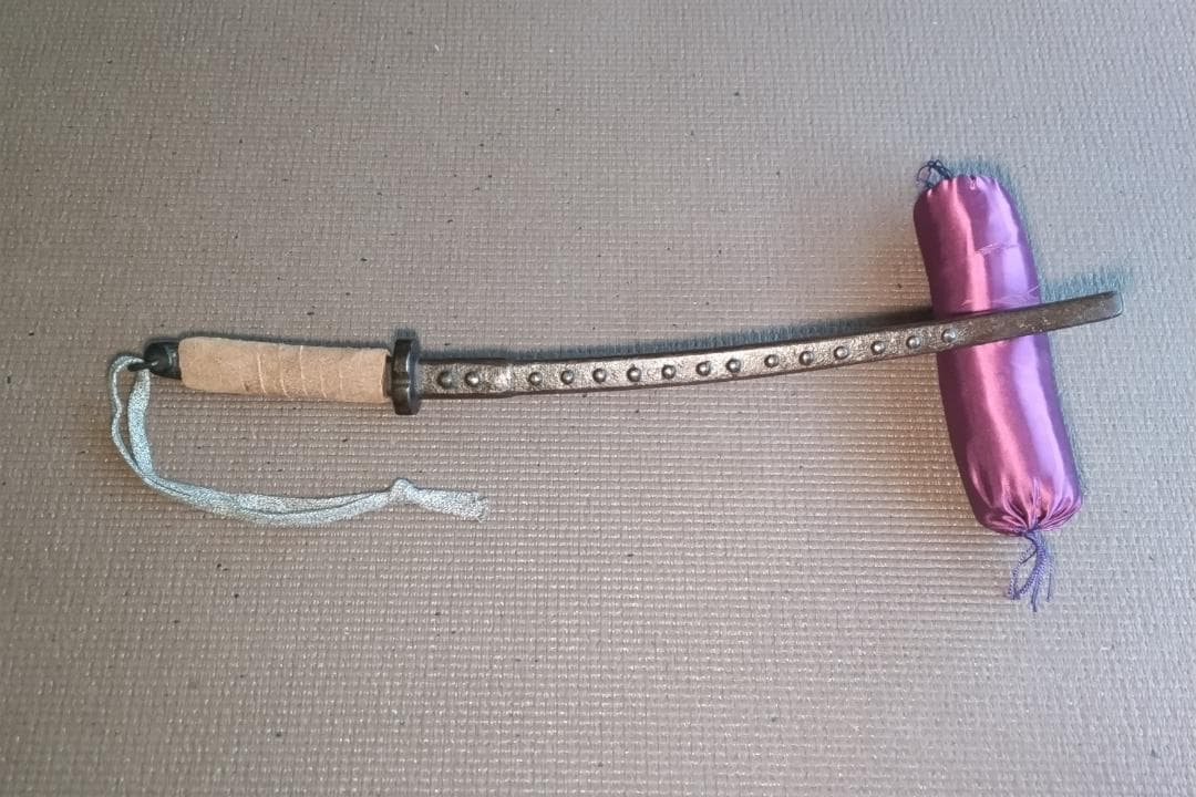 兜割り (鋲打ち)