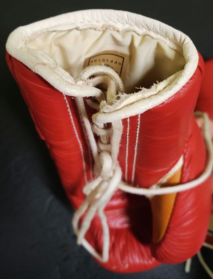 Winning レースアップボクシンググローブ レッドカラー8oz