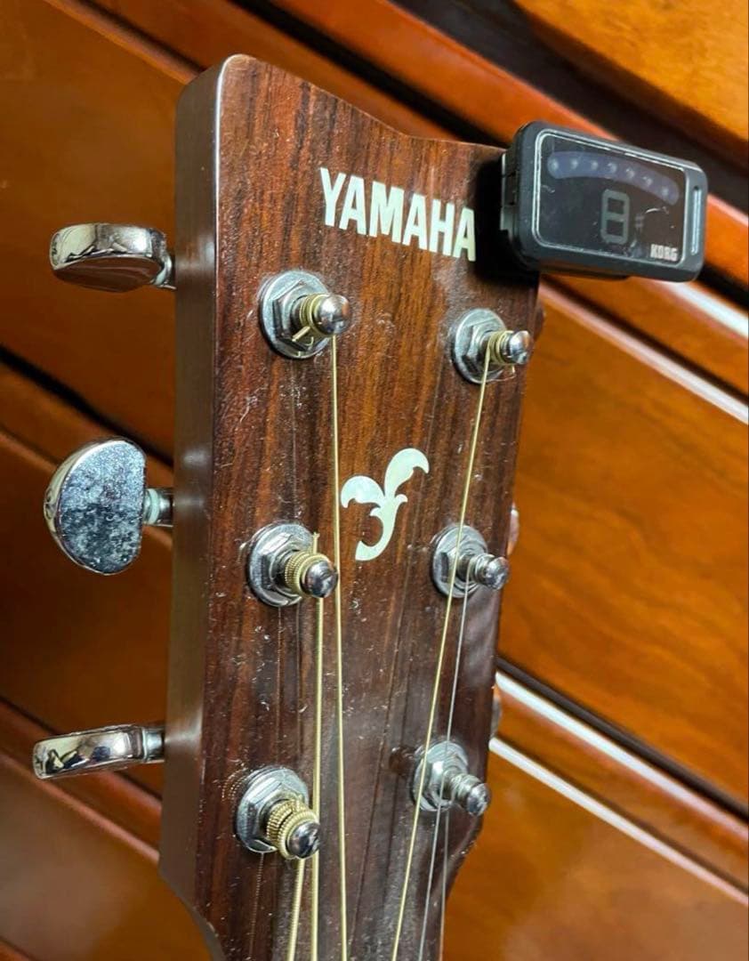 ギター YAMAHA FG720S