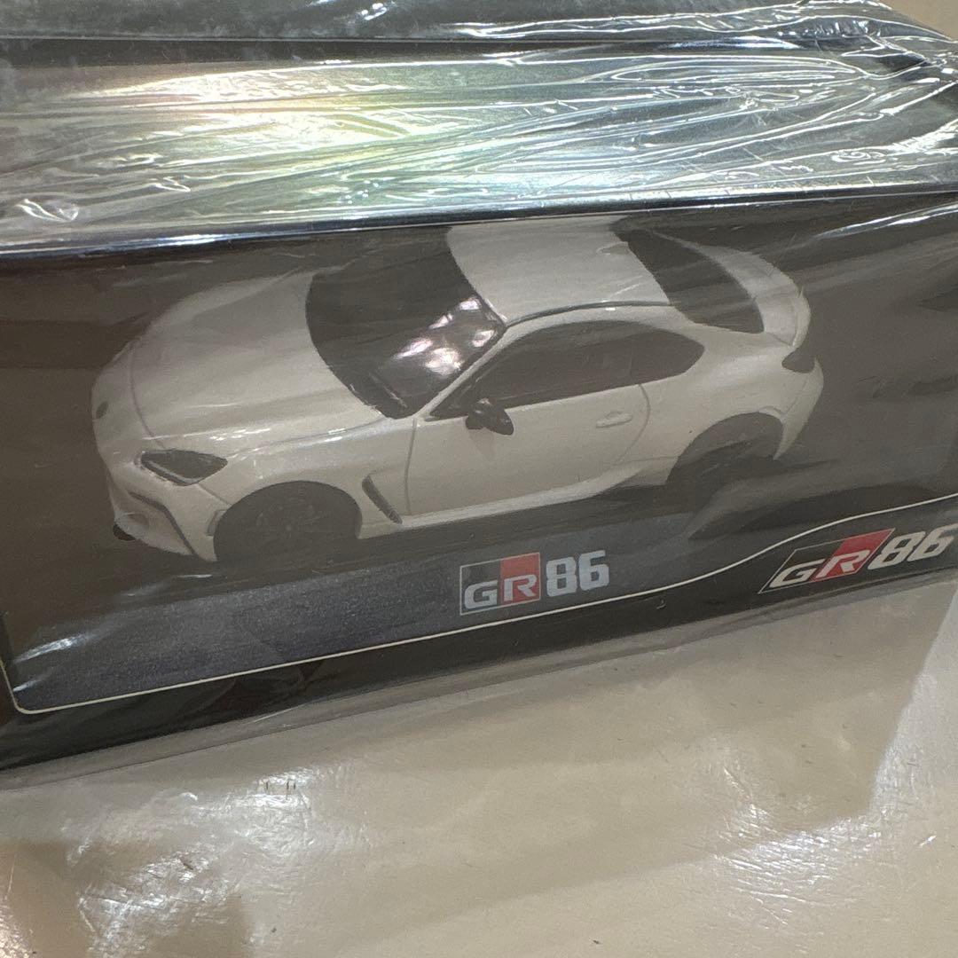 GR86 クリスタルホワイトパール　未開封