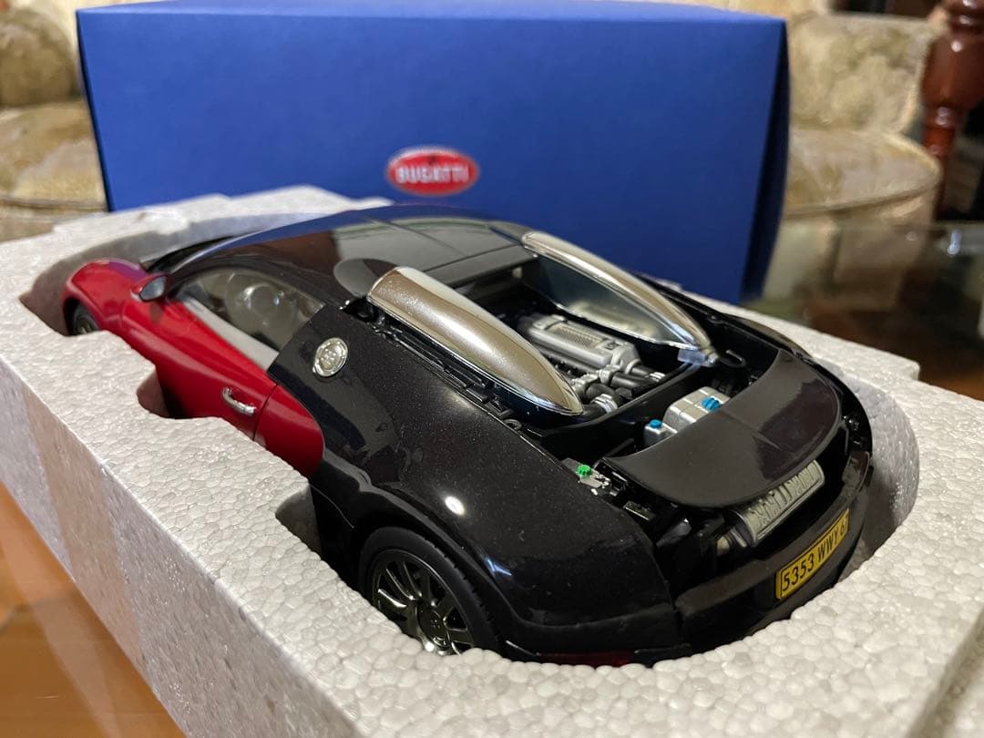 価格変更 1/18 オートアート ブガッティ ヴェイロン限定品　未展示品