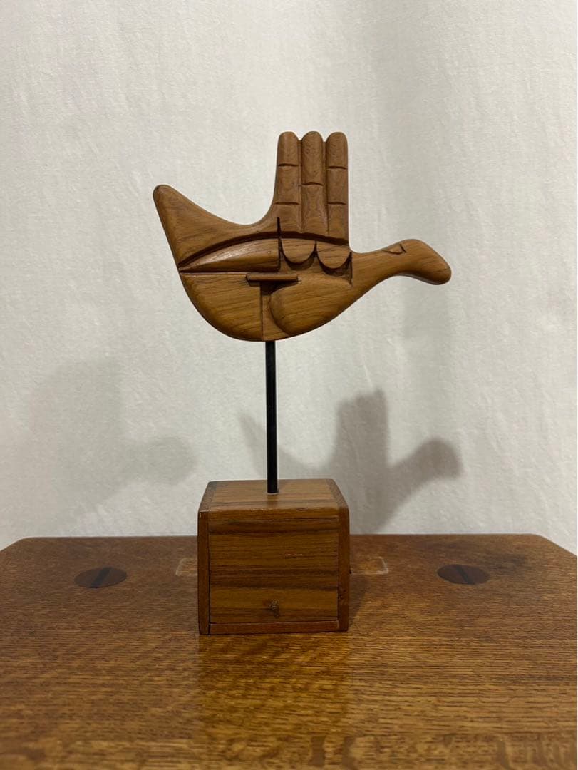 ル・コルビュジェ オープン・ハンド オブジェペ リアンプルーヴェ