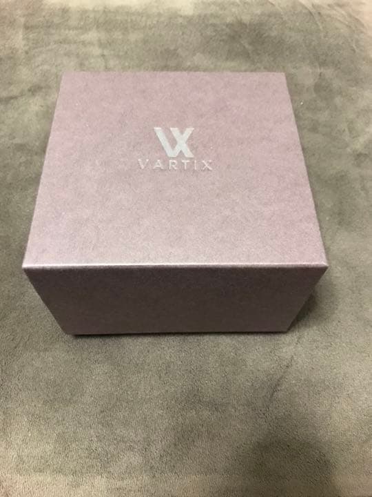 N*l様 機械式時計 VARTIX