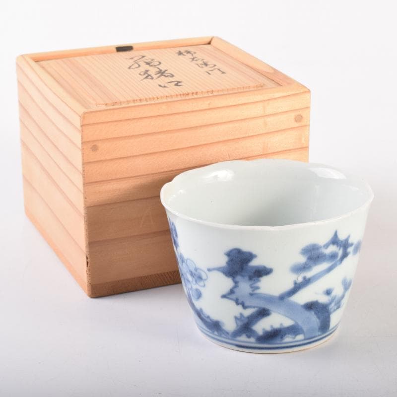 伊万里焼　染付　角福柿右衛門様式　松竹梅文　猪口　時代箱付　C　6969