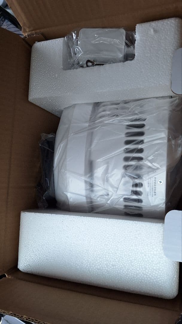 ⭐完全新品・未開封⭐ニトリ コードレス折り畳み扇風機 ホワイト