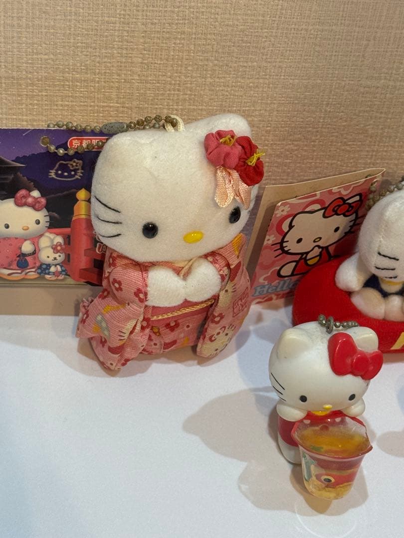 ハローキティ雑貨など