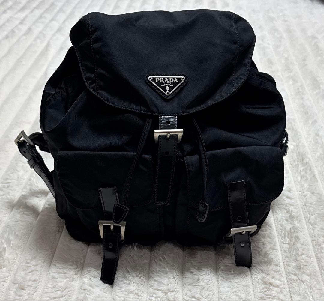 PRADAのブラック Re-Nylon バックパック