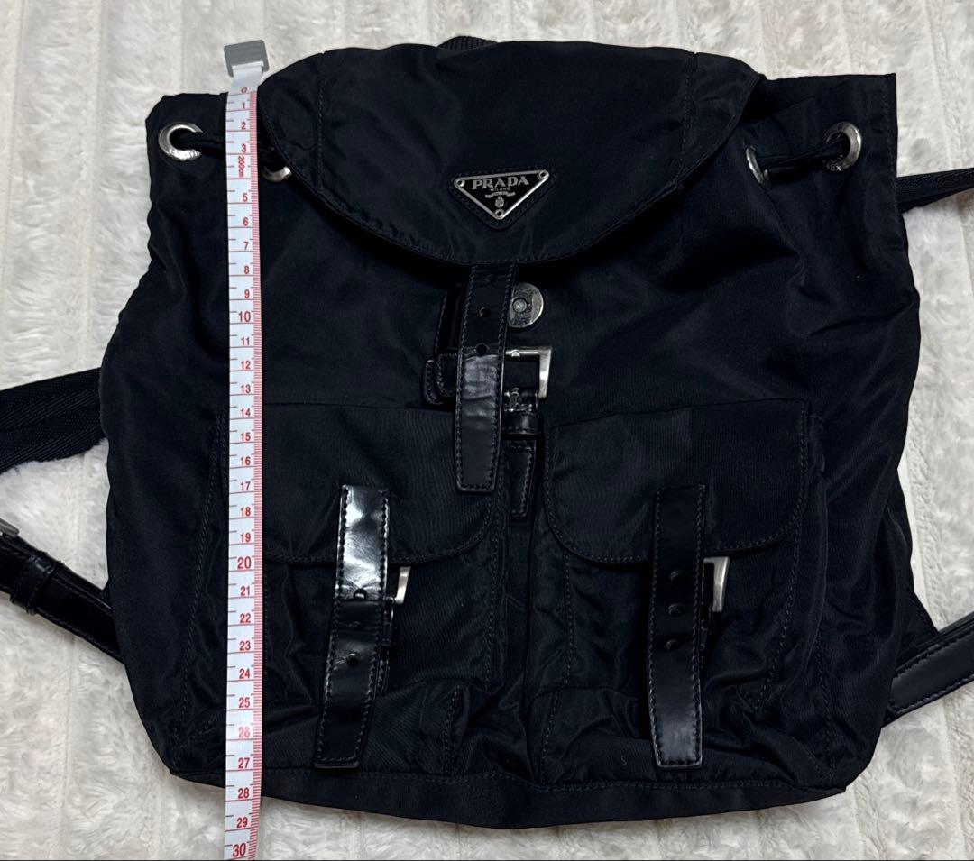 PRADAのブラック Re-Nylon バックパック