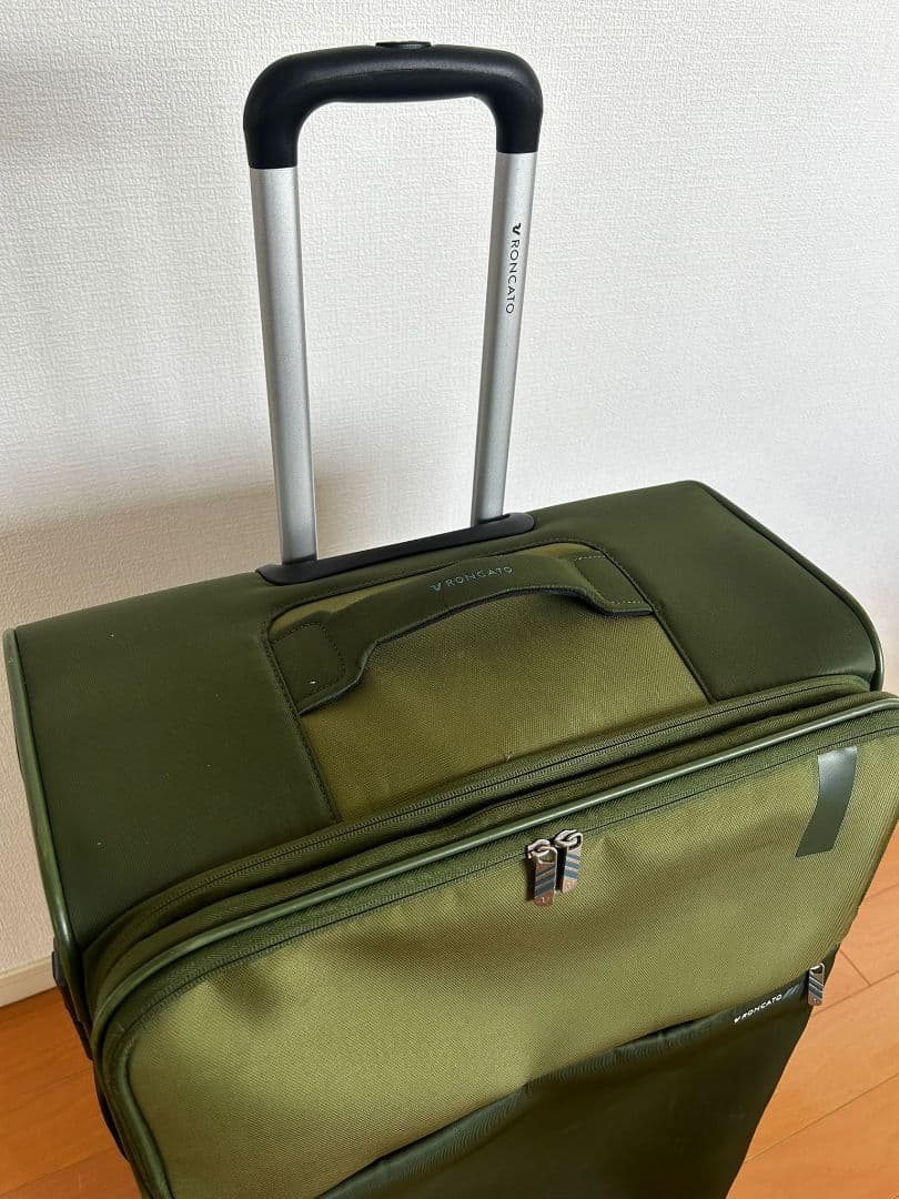 RONCATO 大型キャリーケース オリーブ