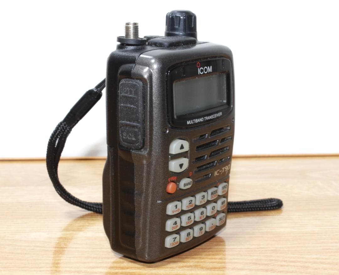 ◆ICOM MULTIBAND TRANSCEIVER　IC-T90【02】◆