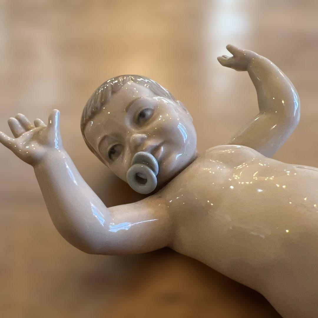 ヨーロッパビンテージゼファースペイン社陶器赤ちゃん人形 おしゃぶり付き